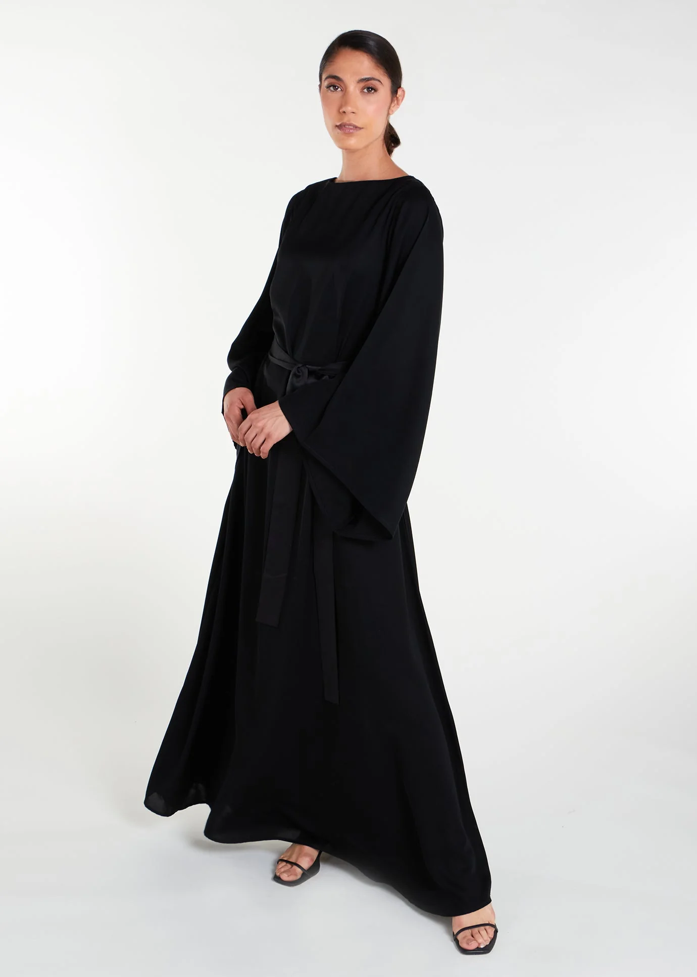 Bell Sleeve Abaya Black - Image 4