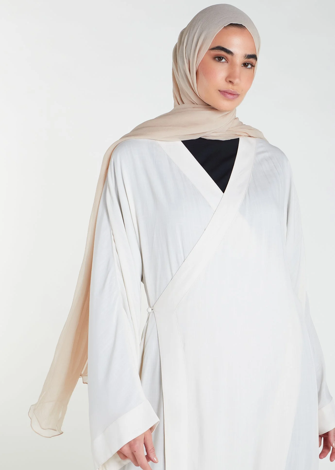 Linen Wrap Abaya - Image 7