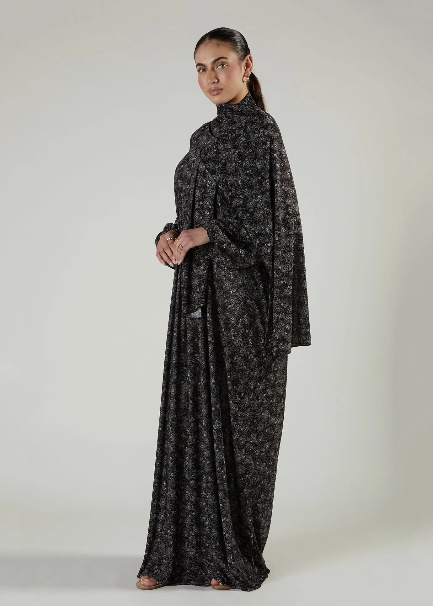 Printed Prayer Abaya Spiral - Image 3