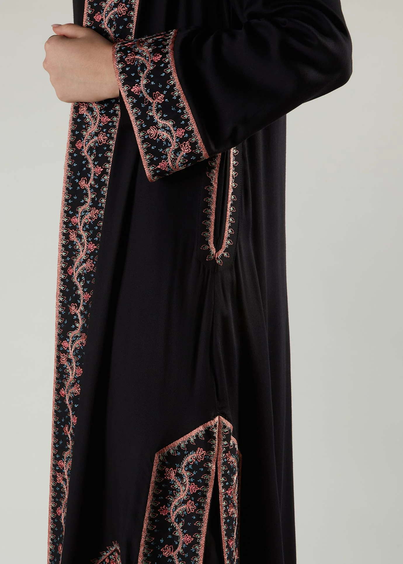 Trailing Vines Kimono - Image 4